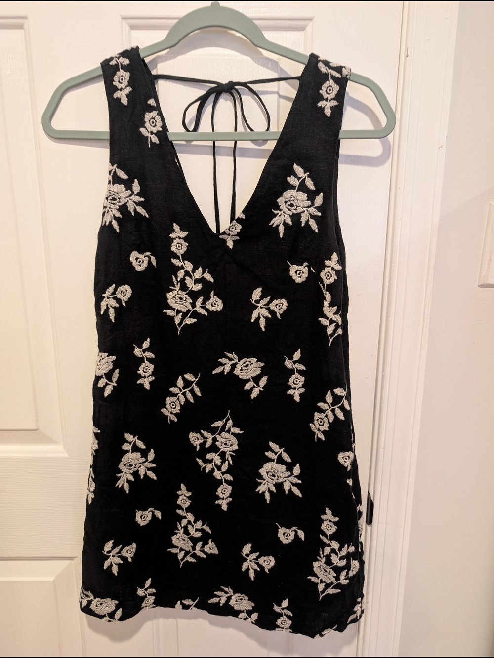 Abercrombie & Fitch Black Floral Women’s Dress